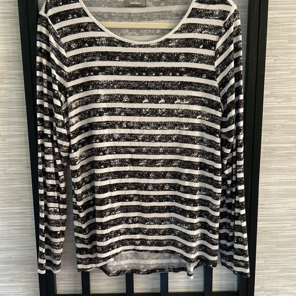 Neiman Marcus black and white striped pattern long sleeve scoopneck top M - Picture 1 of 4